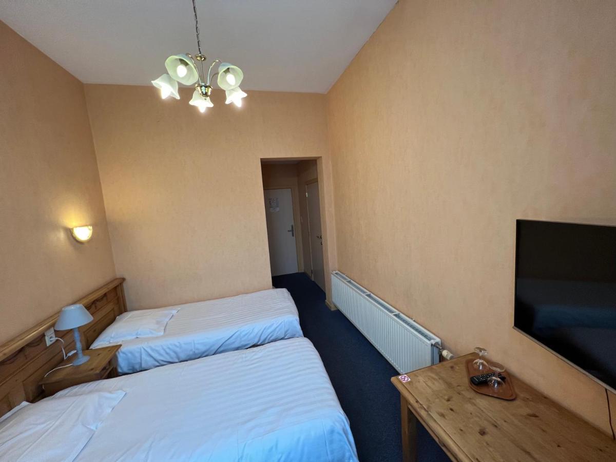 Hotel Canteklaar De Haan Bagian luar foto