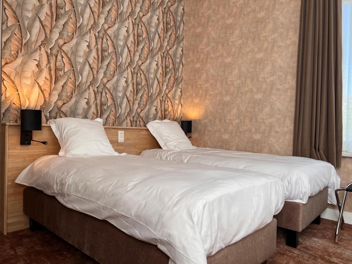 Hotel Canteklaar De Haan Bagian luar foto