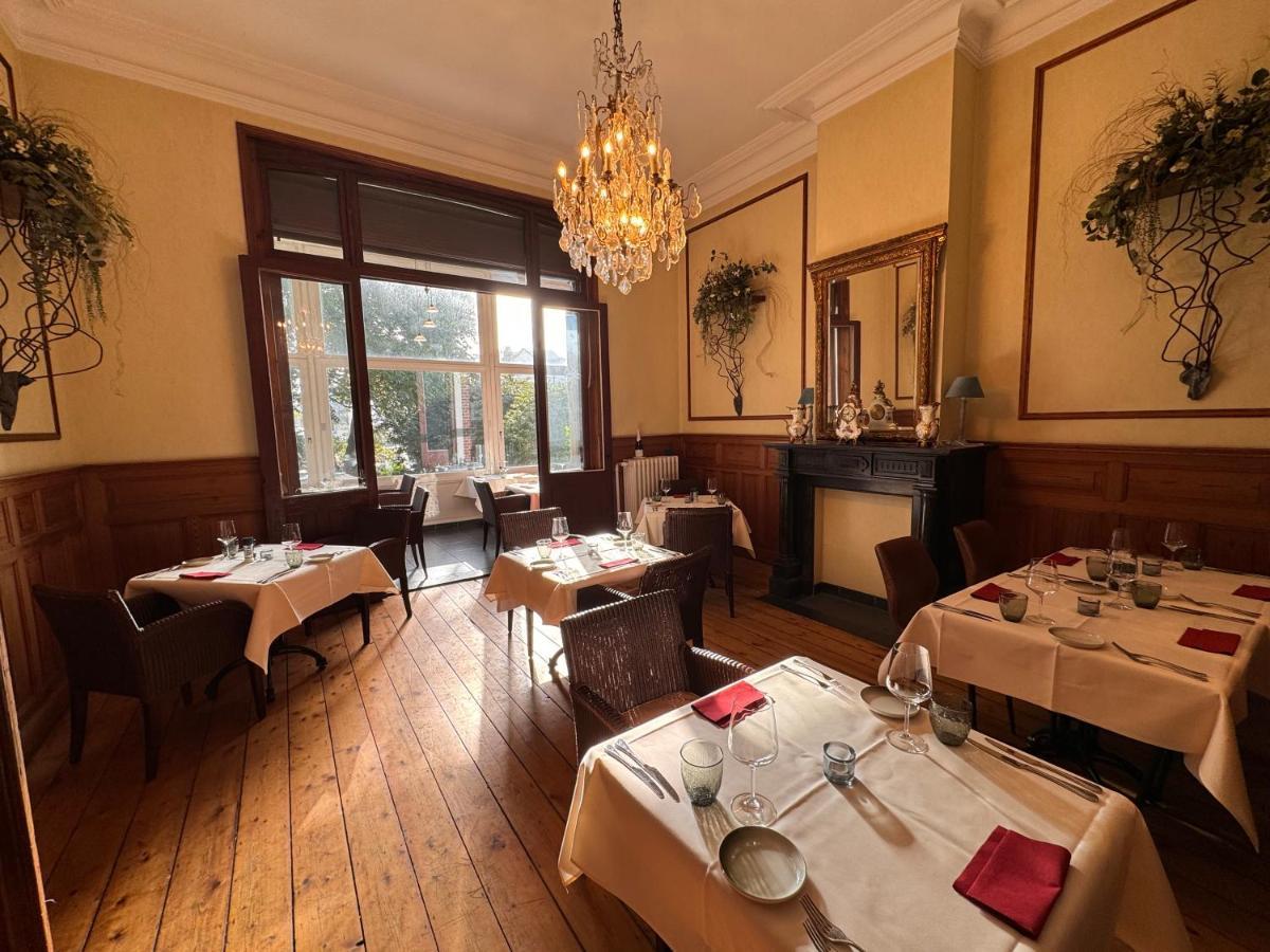 Hotel Canteklaar De Haan Bagian luar foto