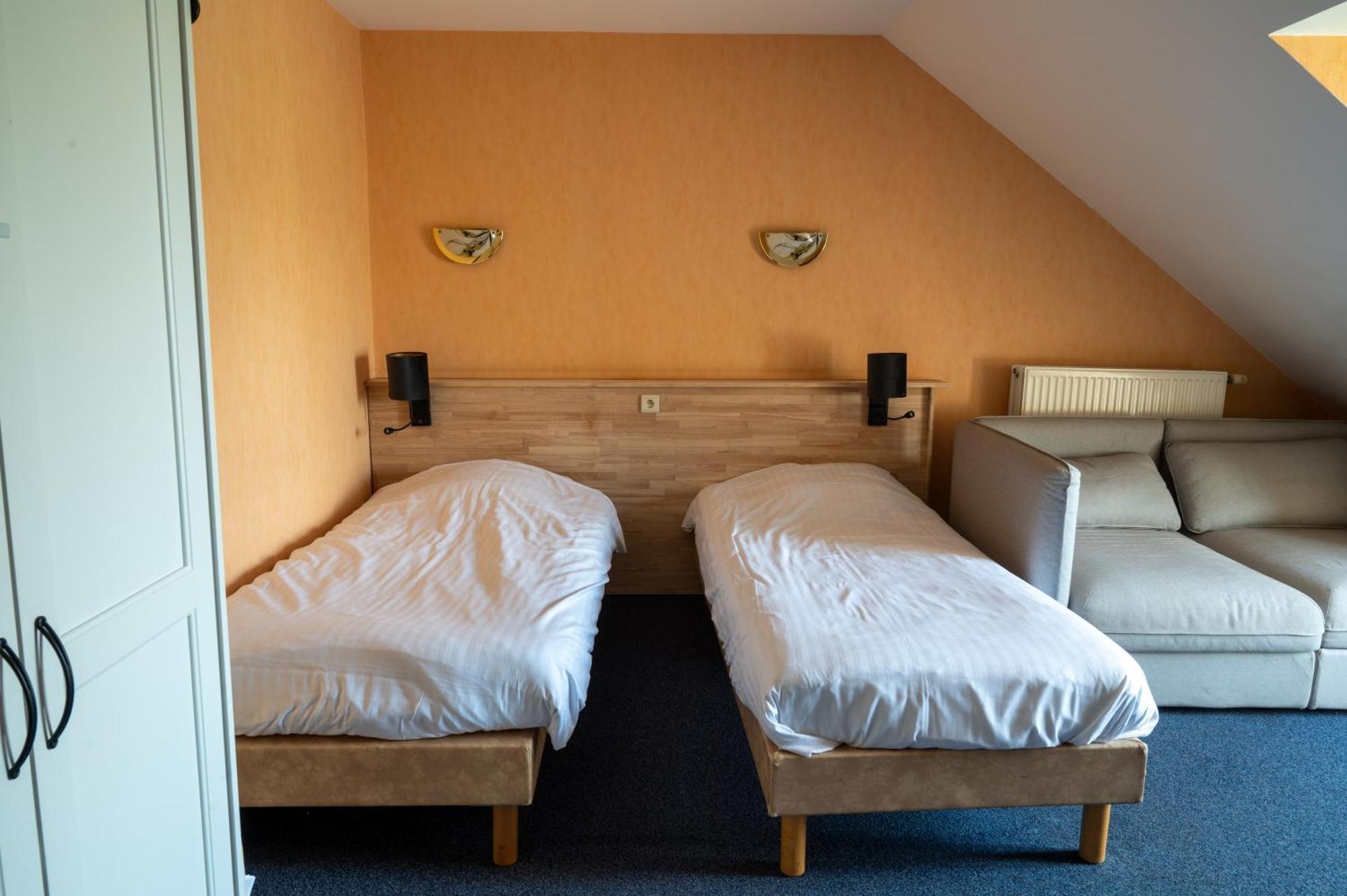 Hotel Canteklaar De Haan Bagian luar foto