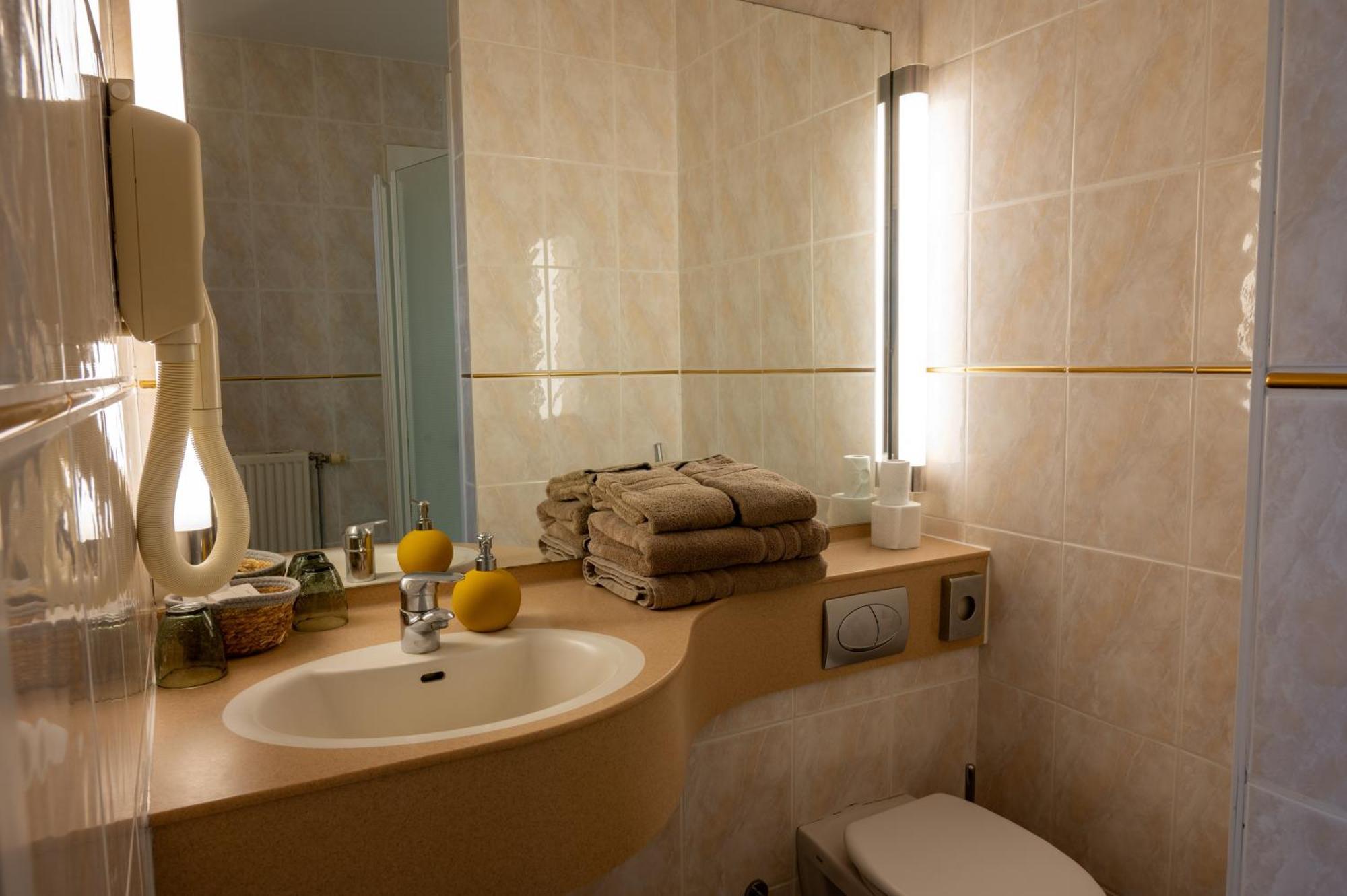 Hotel Canteklaar De Haan Bagian luar foto