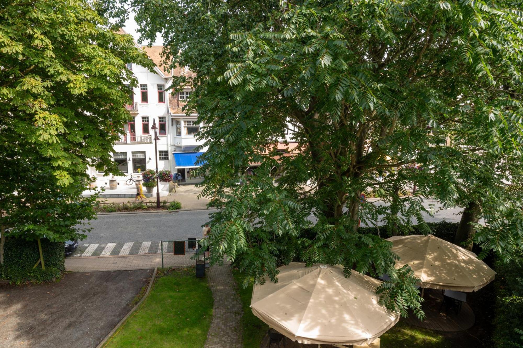 Hotel Canteklaar De Haan Bagian luar foto